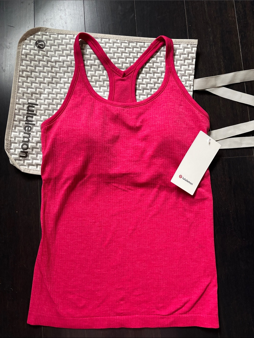 LULULEMON EBB TO STREET TANK IN PINK DRAGONFRUIT SZ 10,12 NWT